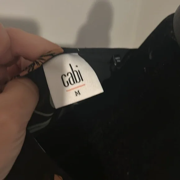 Cabi medium button down blouse   F - Picture 4 of 9